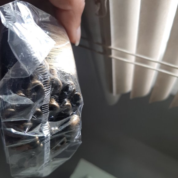 brass color earrings with Chunky light Bangle - Picture 5 of 6